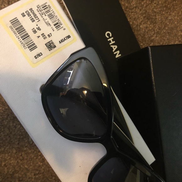 Chanel shades - Picture 3 of 5